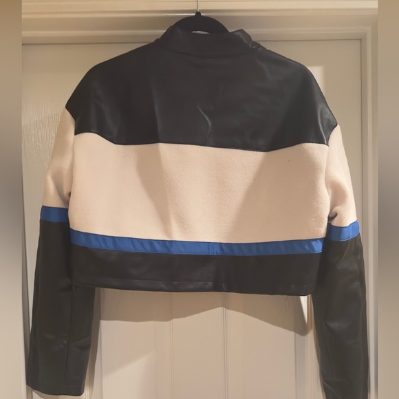 Shein Letter Graphic Color Block Crop Racing Blue/Black Enthusiasm Jacket - Picture 3 of 4